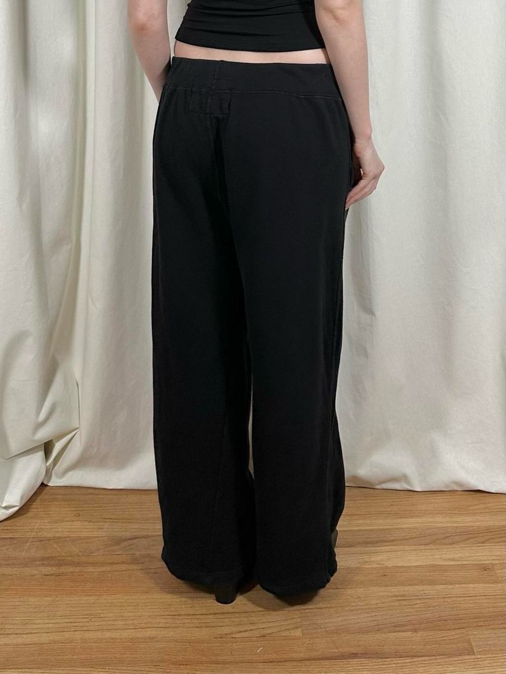 Wide Leg Baggy Sweatpants - Picture 5 of 8